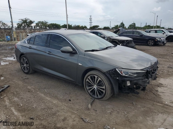 2018 Buick Regal Sportback Essence with VIN W04GP6SX1J1086626, listed as a Copart auction lot 72621274 with 56,413 mi miles and Salvage Title. Bid and sale history available at carsss.com. Image 4.