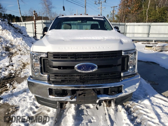 2019 Ford Super Duty F-250 SRW XL with VIN 1FTBF2B63KEF97154, listed as a Copart auction lot 87145074 with 87,303 mi miles and Salvage Title. Bid and sale history available at carsss.com. Image 5.