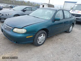 1998 Chevrolet Malibu with VIN 1G1ND52M8WY142896, listed as a IAAI auction lot 42074243 with 118,401 mi miles. Bid and sale history available at carsss.com. Image 2.