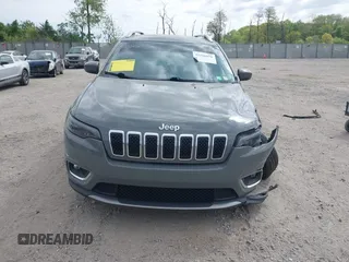 2020 Jeep Cherokee Limited z VIN 1C4PJMDX7LD574229, wystawiony jako IAAI lot #42166058 z przebiegiem 84 935 mil mil oraz . Historia ofert i sprzedaży dostępna na DreamBid. Obrazek 13.