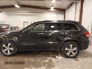 2015 Jeep Grand Cherokee Overland with VIN 1C4RJFCT7FC612930, listed as a IAAI auction lot 41485240 with 189,564 mi miles. Bid and sale history available at carsss.com. Image 14.