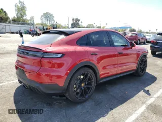 2024 Porsche Cayenne with VIN WP1BM2AY0RDA71068, listed as a Copart auction lot 50650125 with 7,721 mi miles and Salvage title. Bid and sale history available at DreamBid. Image 3.