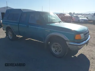 1993 Ford Ranger XLT z VIN 1FTCR15X4PPA89362, wystawiony jako IAAI lot #42482967 z przebiegiem 379 663 mil mil oraz . Historia ofert i sprzedaży dostępna na DreamBid. Obrazek 1.