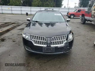 2011 Lincoln MKZ with VIN 3LNHL2GC2BR769653, listed as a Copart auction lot 49663715 with 97,118 mi miles and Salvage Title. Bid and sale history available at DreamBid. Image 5.
