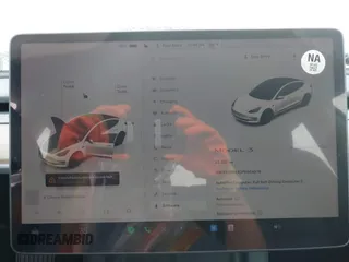 2023 Tesla Model 3 z VIN 5YJ3E1EA3PF604076, wystawiony jako IAAI lot #42181964 z przebiegiem 23 207 mil mil oraz . Historia ofert i sprzedaży dostępna na DreamBid. Obrazek 18.