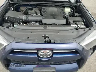 2022 Toyota 4Runner SR5 с VIN JTEMU5JR0N5972591, выставлен на аукционе Copart как лот 59717485 с пробегом 37 018 миль миль и Списание • Salvage title. История ставок и продаж доступна на DreamBid. Изображение 14.