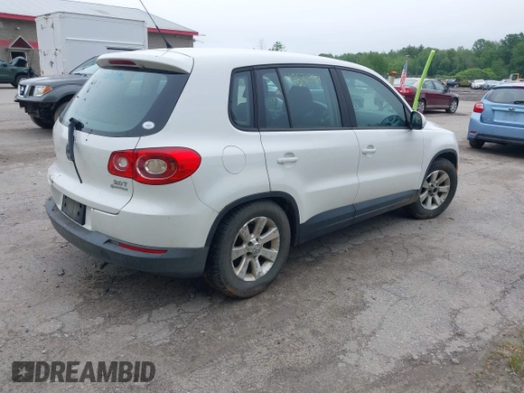 2010 Volkswagen Tiguan S with VIN WVGBV7AX2AW524632, listed as a IAAI auction lot 42531994 with 198,282 mi miles and . Bid and sale history available at DreamBid. Image 4.