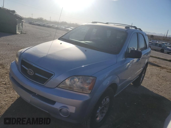 2005 Kia Sorento LX with VIN KNDJC733X55487373, listed as a Copart auction lot 42855055 with 154,080 mi miles and Clean Title. Bid and sale history available at carsss.com. Image 1.