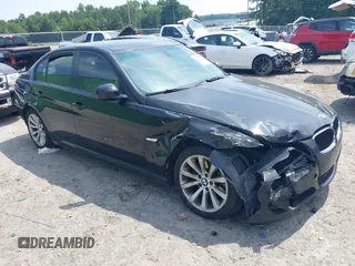 2011 BMW 3 Series 328i with VIN WBAPH7G55BNM56208, listed as a IAAI auction lot 42475569 with 190,798 mi miles and . Bid and sale history available at DreamBid. Image 1.