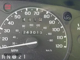 2000 Ford Explorer с VIN 1FMZU85P5YZB46204, выставлен на аукционе IAAI как лот 41550252 с пробегом 243 013 миль миль и . История ставок и продаж доступна на DreamBid. Изображение 15.
