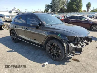 2018 Audi SQ5 Premium Plus with VIN WA1A4AFY8J2144911, listed as a Copart auction lot 70267464 with 55,381 mi miles and Salvage Title. Bid and sale history available at DreamBid. Image 4.