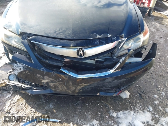 2013 Acura ILX Technology with VIN 19VDE1F79DE006835, listed as a IAAI auction lot 41396230 with 193,249 mi miles and . Bid and sale history available at DreamBid. Image 17.