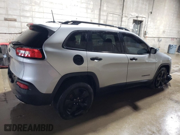 2017 Jeep Cherokee Altitude with VIN 1C4PJMAS1HW646417, listed as a Copart auction lot 60907915 with 124,357 mi miles and Clean title. Bid and sale history available at DreamBid. Image 3.