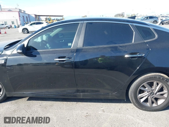 2020 Kia Optima LX with VIN 5XXGT4L37LG418495, listed as a IAAI auction lot 41920399 with 71,190 mi miles and . Bid and sale history available at carsss.com. Image 14.