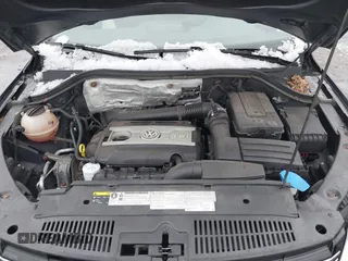 2016 Volkswagen Tiguan R-Line with VIN WVGBV7AX8GW592927, listed as a IAAI auction lot 41521533 with 79,563 mi miles and . Bid and sale history available at DreamBid. Image 10.