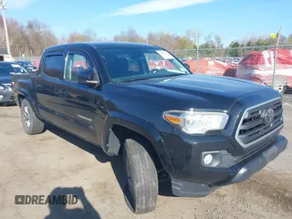 2019 Toyota Tacoma SR z VIN 5TFCZ5AN0KX195134, wystawiony jako IAAI lot #42106948 z przebiegiem 130 615 mil mil oraz . Historia ofert i sprzedaży dostępna na DreamBid. Obrazek 1.