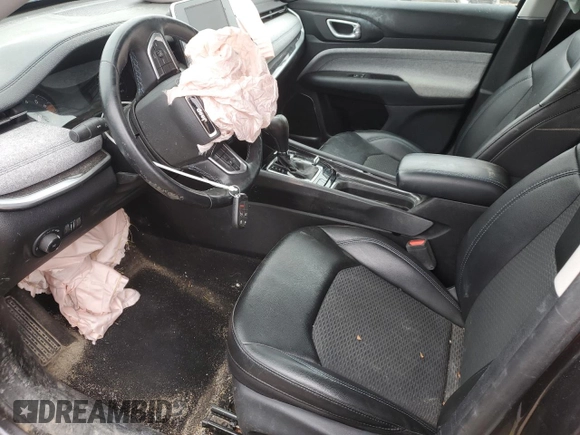2022 Jeep Compass Latitude with VIN 3C4NJDBB5NT104566, listed as a Copart auction lot 50793525 with 15,817 mi miles and Salvage Title. Bid and sale history available at DreamBid. Image 7.