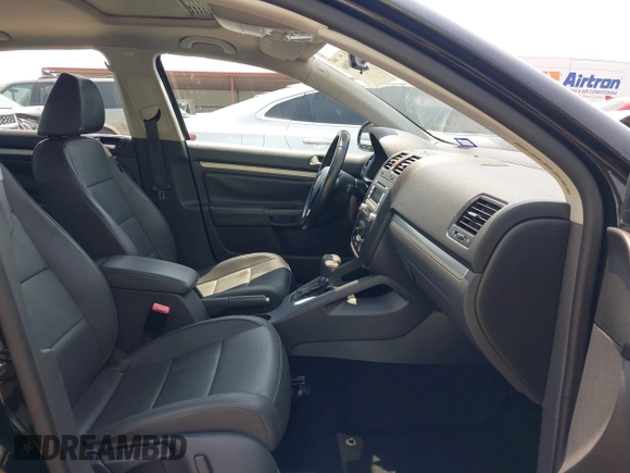2009 Volkswagen Jetta SE with VIN 3VWRM71K59M137348, listed as a IAAI auction lot 42285086 with 120,645 mi miles and . Bid and sale history available at DreamBid. Image 5.