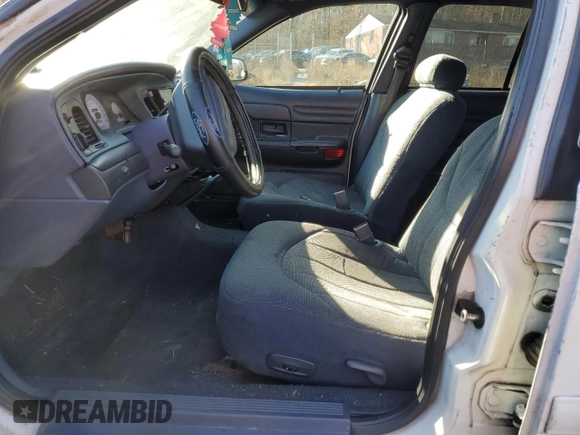 2001 Ford Crown Victoria Police Interceptor z VIN 2FAFP71WX1X151387, wystawiony jako Copart lot #86810244 z przebiegiem 165 566 mil mil oraz Szkody całkowita. Historia ofert i sprzedaży dostępna na DreamBid. Obrazek 7.