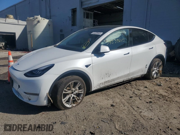 2023 Tesla Model Y Long Range with VIN 7SAYGDEE3PF614078, listed as a Copart auction lot 54539645 with 39,194 mi miles and Salvage Title. Bid and sale history available at DreamBid. Image 1.