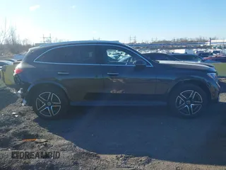 2025 Mercedes-Benz GLC with VIN W1NKM4HB9SF320775, listed as a IAAI auction lot 41863310 with 2,507 mi miles. Bid and sale history available at carsss.com. Image 13.