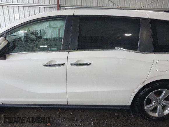 2019 Honda Odyssey EX with VIN 5FNRL6H57KB087739, listed as a IAAI auction lot 41908188 with 84,477 mi miles. Bid and sale history available at carsss.com. Image 15.