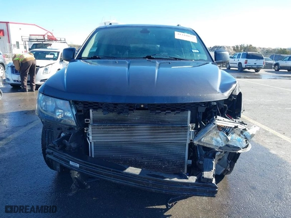 2020 Dodge Journey SE Value with VIN 3C4PDCAB8LT274817, listed as a IAAI auction lot 41410077 with 51,342 mi miles. Bid and sale history available at carsss.com. Image 13.
