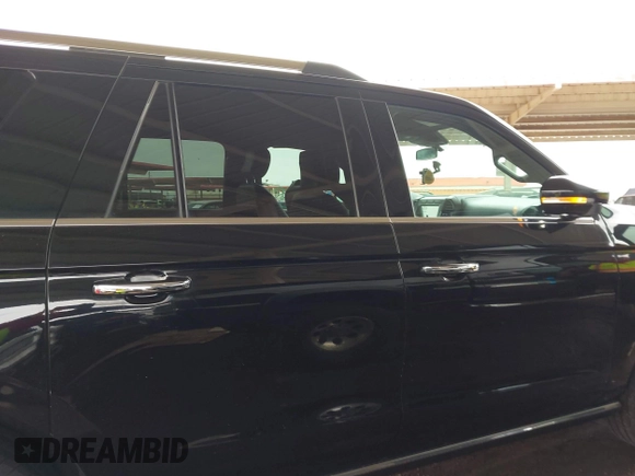 2020 Ford Expedition Max Limited with VIN 1FMJK1KT7LEA39196, listed as a IAAI auction lot 41810041 with 159,436 mi miles and . Bid and sale history available at DreamBid. Image 13.