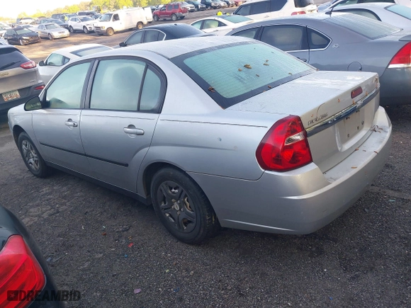 2005 Chevrolet Malibu with VIN 1G1ZS52F55F212387, listed as a IAAI auction lot 41994212 with 227,576 mi miles. Bid and sale history available at carsss.com. Image 3.