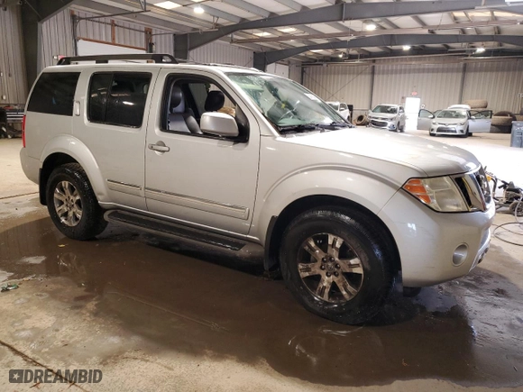 2012 Nissan Pathfinder S with VIN 5N1AR1NB6CC611370, listed as a Copart auction lot 77537124 with 111,798 mi miles and Clean Title. Bid and sale history available at carsss.com. Image 4.
