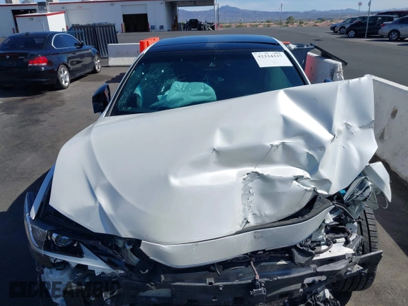 2019 Lexus ES 350 with VIN 58ABZ1B15KU032601, listed as a IAAI auction lot 42334337 with 82,599 mi miles and . Bid and sale history available at DreamBid. Image 13.