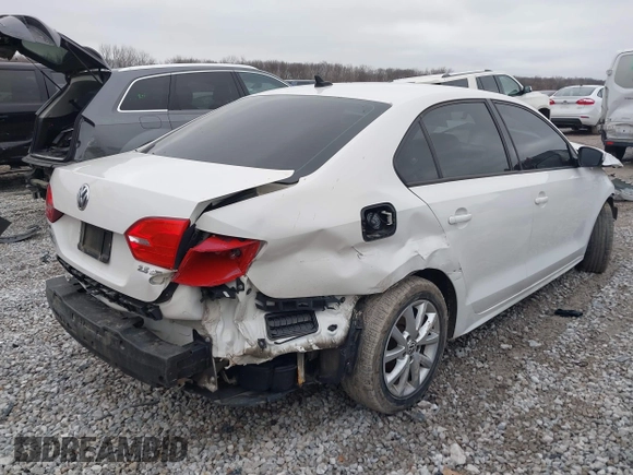 2012 Volkswagen Jetta Sedan SE w/Convenience PZEV with VIN 3VWDP7AJ4CM356799, listed as a IAAI auction lot 41497869 with 156,092 mi miles. Bid and sale history available at carsss.com. Image 6.