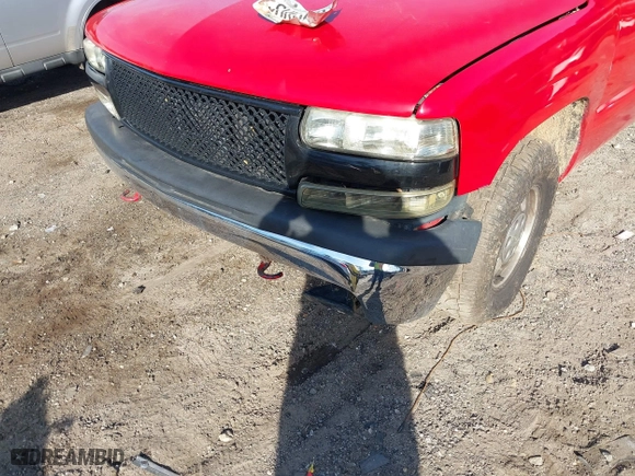 2002 Chevrolet Tahoe LT with VIN 1GNEK13Z12J283366, listed as a IAAI auction lot 41832833 with 350,411 mi miles. Bid and sale history available at carsss.com. Image 6.