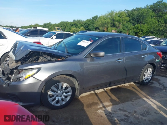 2017 Nissan Altima S z VIN 1N4AL3AP8HC499140, wystawiony jako IAAI lot #42375201 z przebiegiem 166 110 mil mil oraz . Historia ofert i sprzedaży dostępna na DreamBid. Obrazek 17.