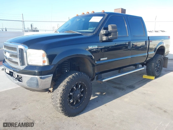 2005 Ford Super Duty F-250 XL with VIN 1FTSW21P85EC19023, listed as a IAAI auction lot 42021452 with 234,049 mi miles. Bid and sale history available at carsss.com. Image 16.