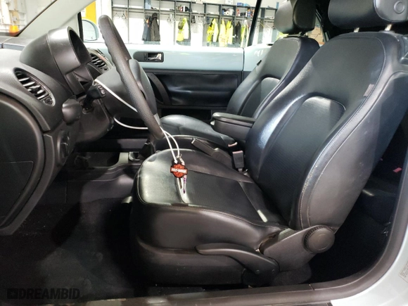 2006 Volkswagen New Beetle Convertible S with VIN 3VWPG31Y56M313404, listed as a Copart auction lot 68286394 with 70,257 mi miles and Salvage Title. Bid and sale history available at carsss.com. Image 7.