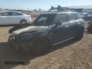 2017 MINI Countryman Cooper with VIN WMZYS7C30H3E06885, listed as a Copart auction lot 61150455 with Not provided miles and Salvage title. Bid and sale history available at DreamBid. Image 1.