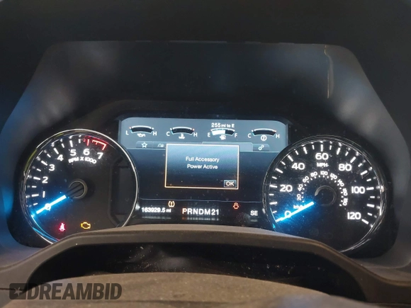 2015 Ford F-150 XLT w/HD Payload Pkg with VIN 1FTFW1EGXFFA39852, listed as a IAAI auction lot 41769971 with 163,929 mi miles. Bid and sale history available at carsss.com. Image 7.