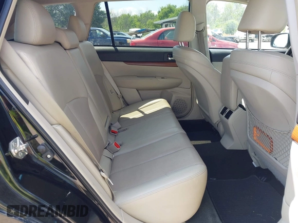2014 Subaru Outback Limited z VIN 4S4BRCLC2E3322145, wystawiony jako IAAI lot #42654875 z przebiegiem 151 393 mil mil oraz . Historia ofert i sprzedaży dostępna na DreamBid. Obrazek 8.