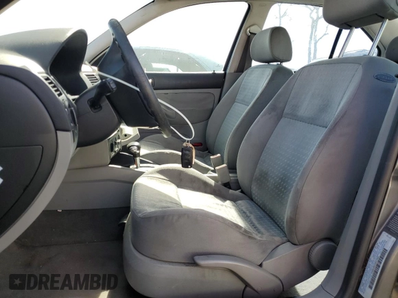 2004 Volkswagen Jetta GL with VIN 3VWRK69M14M017562, listed as a Copart auction lot 45798285 with 147,648 mi miles and Clean title. Bid and sale history available at DreamBid. Image 7.