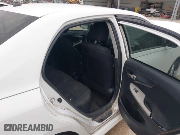 2011 Toyota Corolla L with VIN 2T1BU4EE1BC733675, listed as a IAAI auction lot 41837013 with 173,282 mi miles. Bid and sale history available at carsss.com. Image 8.