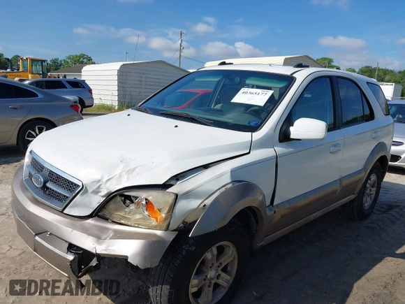 2006 Kia Sorento LX with VIN KNDJD733165595587, listed as a IAAI auction lot 40365177 with 206,234 mi miles and . Bid and sale history available at DreamBid. Image 6.