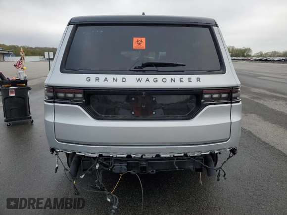 2024 Jeep Grand Wagoneer Series II with VIN 1C4SJSFP3RS150188, listed as a Copart auction lot 55256235 with 3,371 mi miles and Non repairable. Bid and sale history available at DreamBid. Image 6.