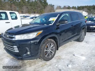 2018 Toyota Highlander SE with VIN 5TDJZRFH4JS859036, listed as a IAAI auction lot 41640089 with 103,643 mi miles. Bid and sale history available at carsss.com. Image 18.