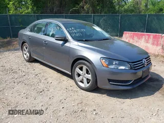 2015 Volkswagen Passat Sport с VIN 1VWBT7A39FC002237, выставлен на аукционе IAAI как лот 42167579 с пробегом 112 795 миль миль и . История ставок и продаж доступна на DreamBid. Изображение 1.