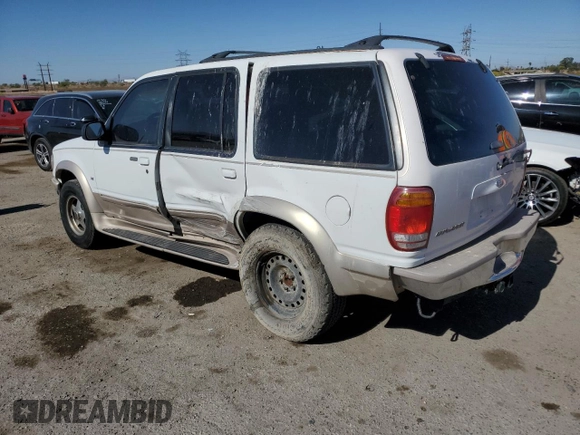 1998 Ford Explorer XLT with VIN 1FMZU32P7WZC30996, listed as a Copart auction lot 55173285 with 154,893 mi miles and Salvage title. Bid and sale history available at DreamBid. Image 2.