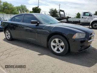 2013 Dodge Charger SE z VIN 2C3CDXBG7DH537104, wystawiony jako Copart lot #57049005 z przebiegiem 168 618 mil mil oraz Szkody całkowita. Historia ofert i sprzedaży dostępna na DreamBid. Obrazek 4.