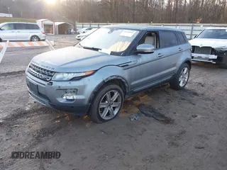 2013 Land Rover Range Rover Evoque Pure Premium z VIN SALVR2BG2DH707604, wystawiony jako IAAI lot #41199994 z przebiegiem 115 922 mil mil oraz . Historia ofert i sprzedaży dostępna na DreamBid. Obrazek 2.