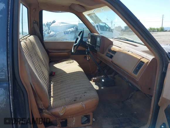 1989 Chevrolet Silverado 1500 with VIN 1GCDK14Z7KZ258685, listed as a IAAI auction lot 42036576 with 62,150 mi miles and . Bid and sale history available at DreamBid. Image 5.