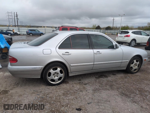 2002 Mercedes-Benz E-Class AWD with VIN WDBJF83J62X072710, listed as a Copart auction lot 54703715 with 114,435 mi miles and Clean Title. Bid and sale history available at carsss.com. Image 3.